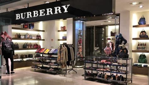inside the retail strategy of burberry
